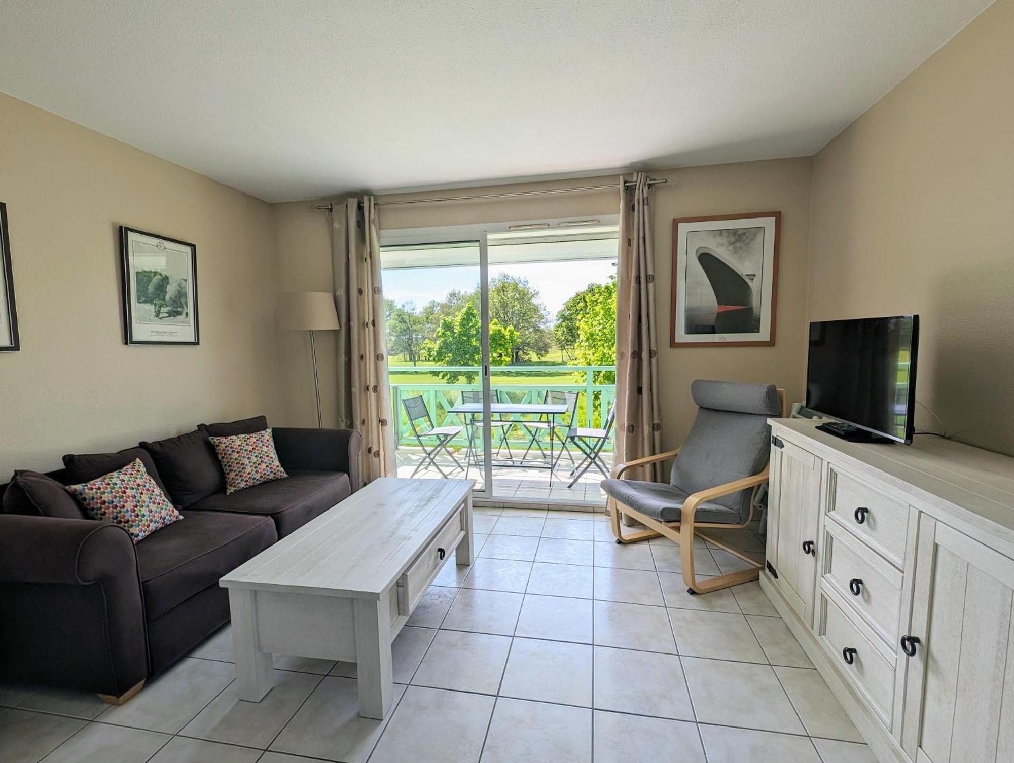 Appartement Avec Vue Sur Golf ปอร์นิก ภายนอก รูปภาพ