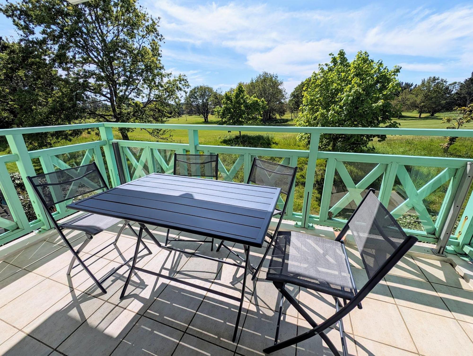 Appartement Avec Vue Sur Golf ปอร์นิก ภายนอก รูปภาพ
